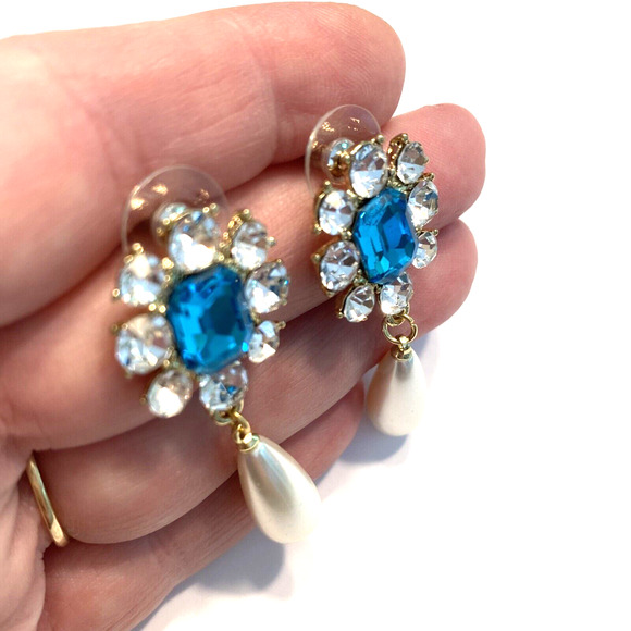 Dramatic Gold Pierced Earrings Drop & Dangle Pearl Teardrop & Blue Rhinestones - Picture 5 of 6